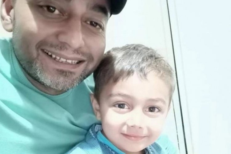 2 yaşındaki &ccedil;ocuk minib&uuml;s&uuml;n altında kalarak can verdi