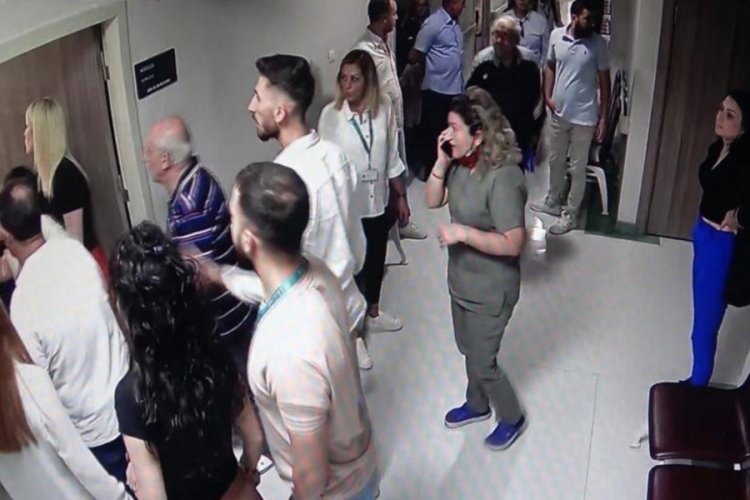"Beni Amerika takip ediyor. Beynimdeki &ccedil;ipi &ccedil;ıkart" deyip doktora silah &ccedil;ekti