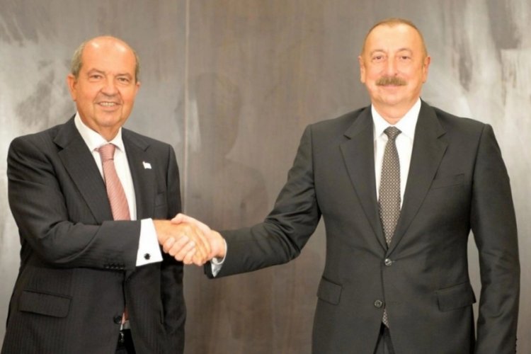 Azerbaycan Cumhurbaşkanı Aliyev, KKTC Cumhurbaşkanı Tatar ile bir araya geldi