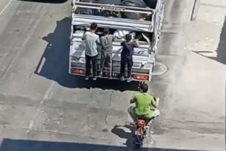 Bursa'da trafikte y&uuml;rekler ağza geldi! Tehlikeli yolculuk...