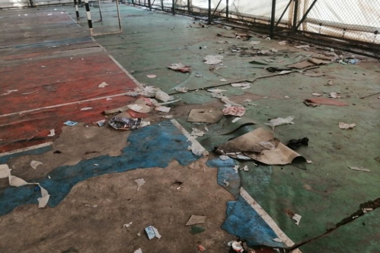 Bursa'da okul i&ccedil;indeki spor salonunun i&ccedil;ler acısı hali