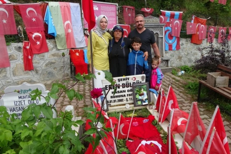 Erensiz 5 yıl, 9 buruk bayram...