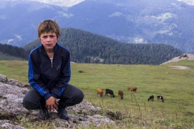 Şehit Eren B&uuml;lb&uuml;l'&uuml;n annesi: Bu topraklar Eren'im kokuyor