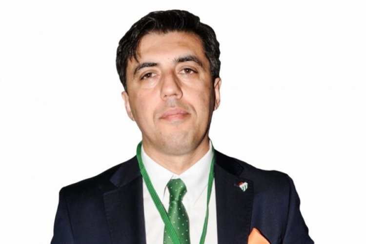 Bursaspor eski y&ouml;neticisi Aydemir, 1116 forma aldı