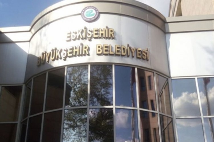 Eskişehir B&uuml;y&uuml;kşehir Belediye'sinde iş&ccedil;ilerin maaşına y&uuml;zde 50 zam