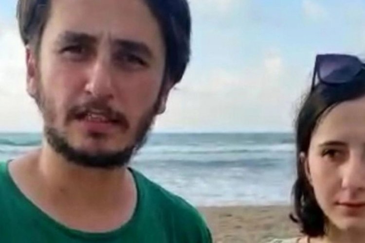 Paramedik &ccedil;ift, plajda boğulma tehlikesi ge&ccedil;iren &ccedil;ocuğu kurtardı