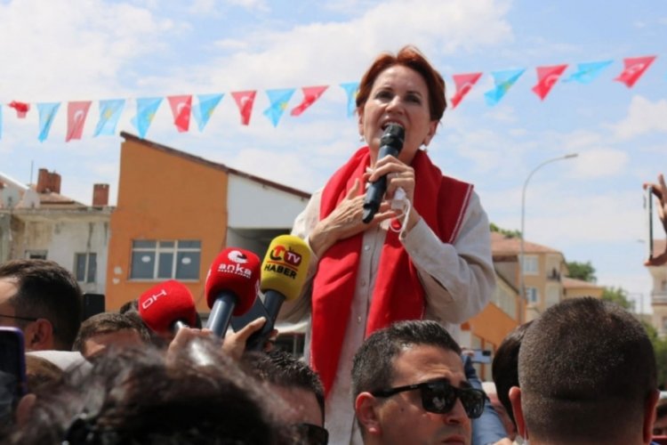 Akşener: Olmayan meselelerle sizi meşgul edenleri elinizin tersiyle iteceksiniz
