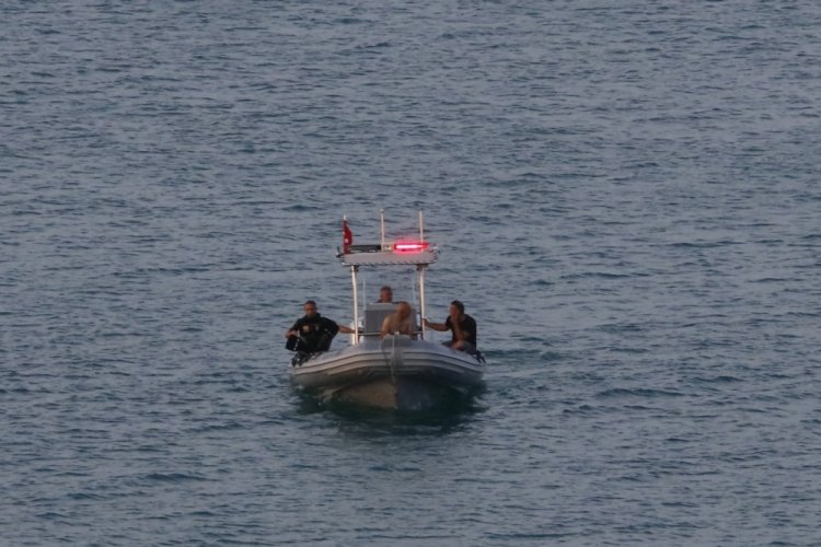 Yelkenliden g&ouml;le d&uuml;şen kişi kayboldu