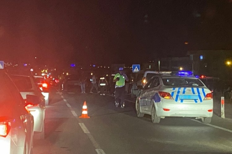 Yolun karşısına ge&ccedil;mek isterken otomobil &ccedil;arptı