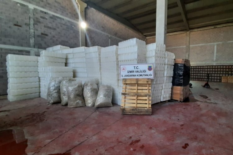25 ton sahte/ka&ccedil;ak alkol ele ge&ccedil;irildi