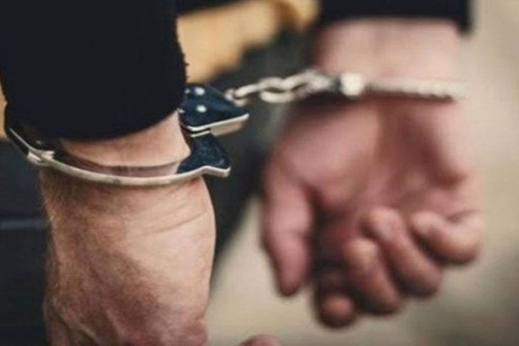 Eski işyerinden 400 mutfak t&uuml;p&uuml; &ccedil;aldığı anlaşılan şahıs tutuklandı
