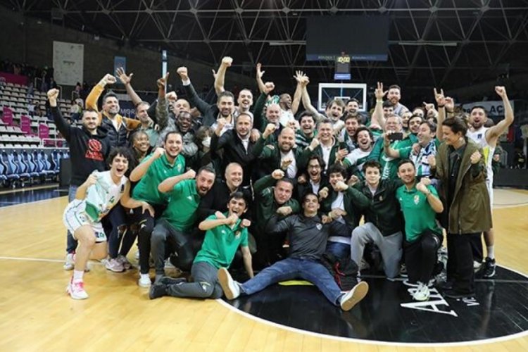 Frutti Extra Bursaspor, şampiyon adaylığında 3.sırada