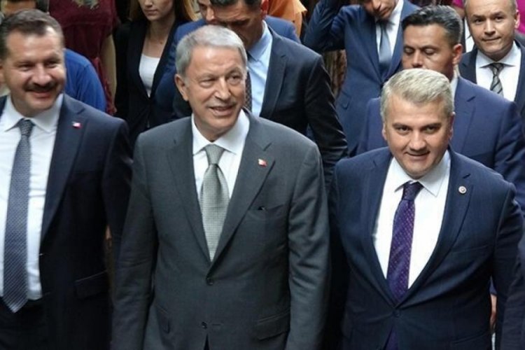 Bakan Akar Balıkesir'de bir dizi ziyarette bulundu