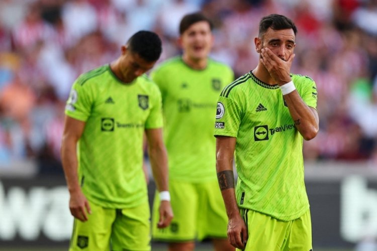 Brentford, Manchester United'ı adeta ezdi