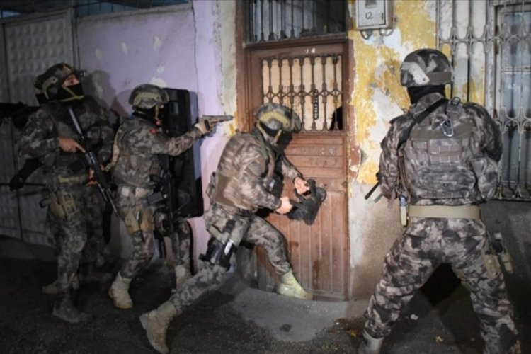 Van'da ter&ouml;r operasyonunda 21 şahıs yakalandı