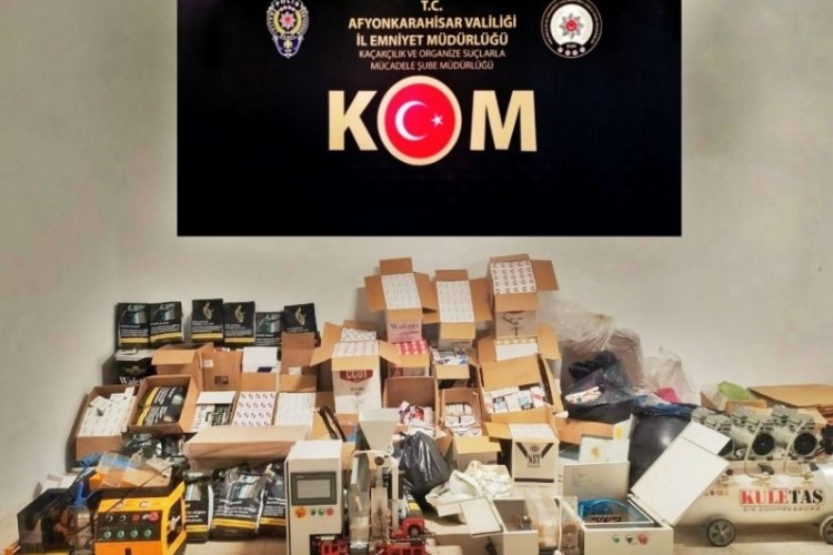 Polis baskında binlerce adet ka&ccedil;ak makaron ele ge&ccedil;irildi