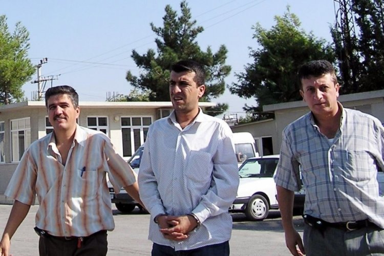 2 kişiyi &ouml;ld&uuml;ren katil zanlısı, eş katili &ccedil;ıktı