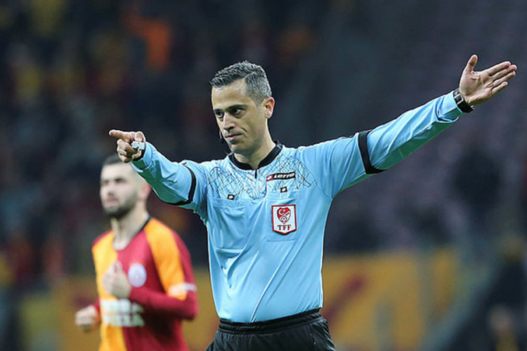 Kasımpaşa - Fenerbah&ccedil;e ma&ccedil;ının VAR hakemi belli oldu