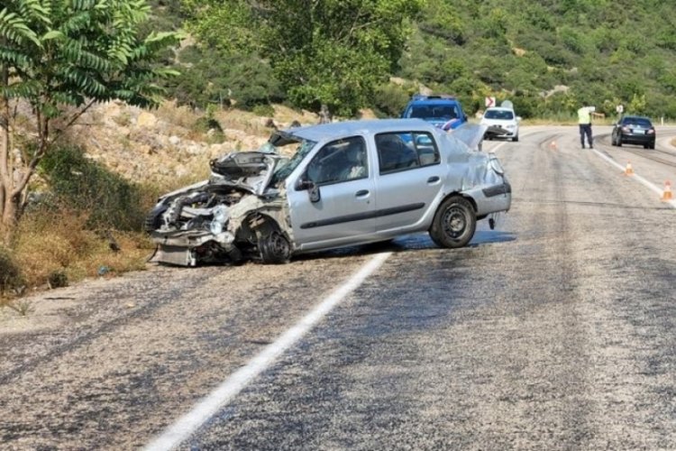 Kontrolden &ccedil;ıkan ara&ccedil; takla attı; 1 yaralı