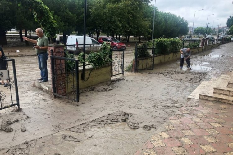 Marmara B&ouml;lgesindeki yağışın ardından 3 ilden 466 su baskın ihbarı