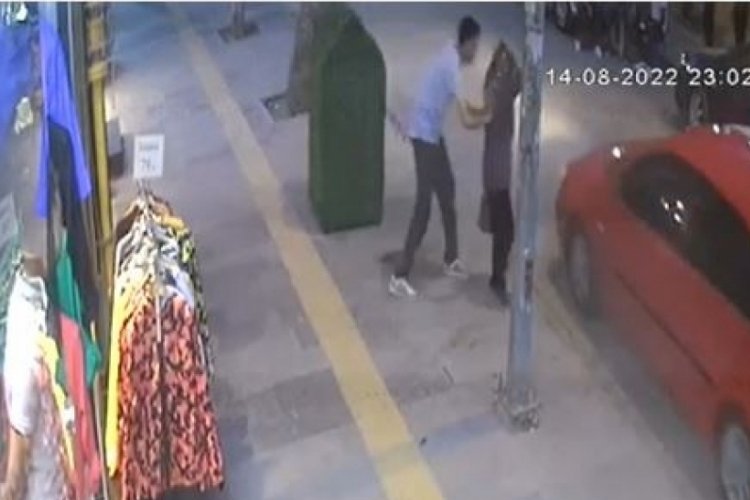 Sokak ortasında taciz! O anlar kamerada