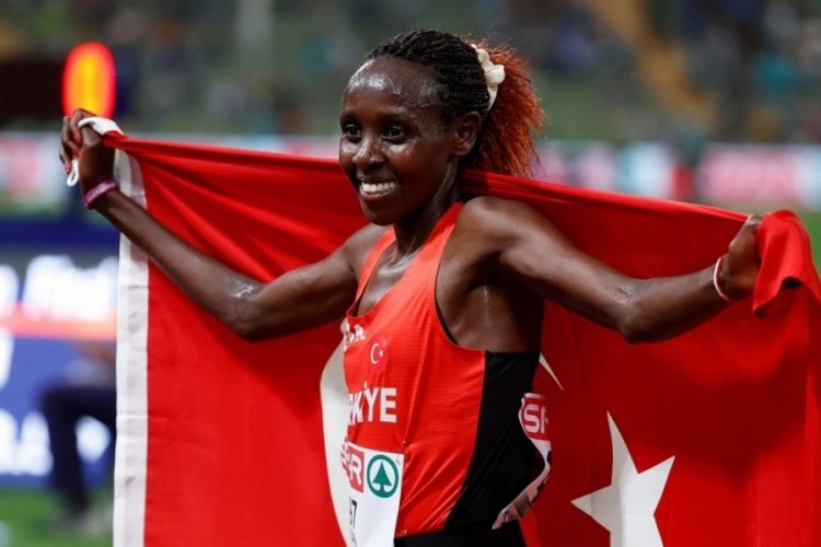 Avrupa Atletizm Şampiyonası'nda Yasemin Can'dan altın madalya