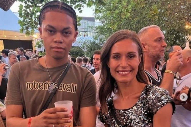 Finlandiya Başbakanı Marin'in ikinci el elbisesi g&uuml;ndem oldu