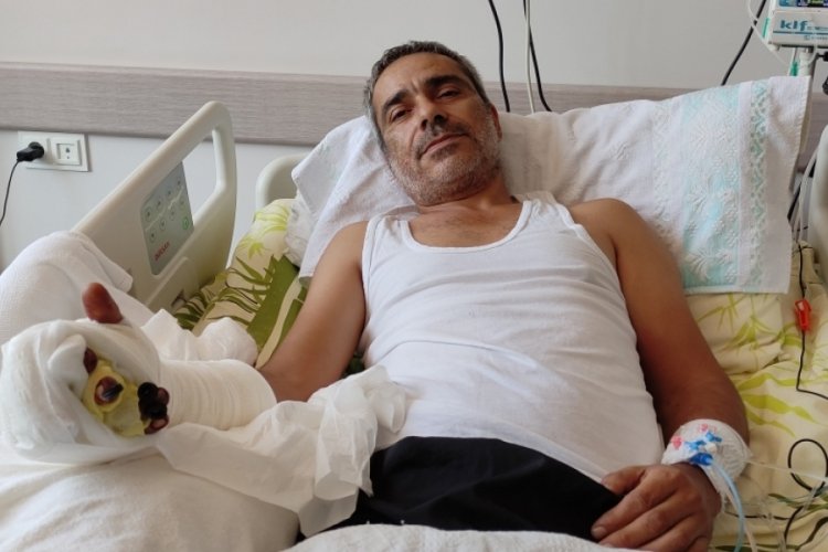 Bursa'da kopan 3 parmağını poşete koyup hastaneye gitti