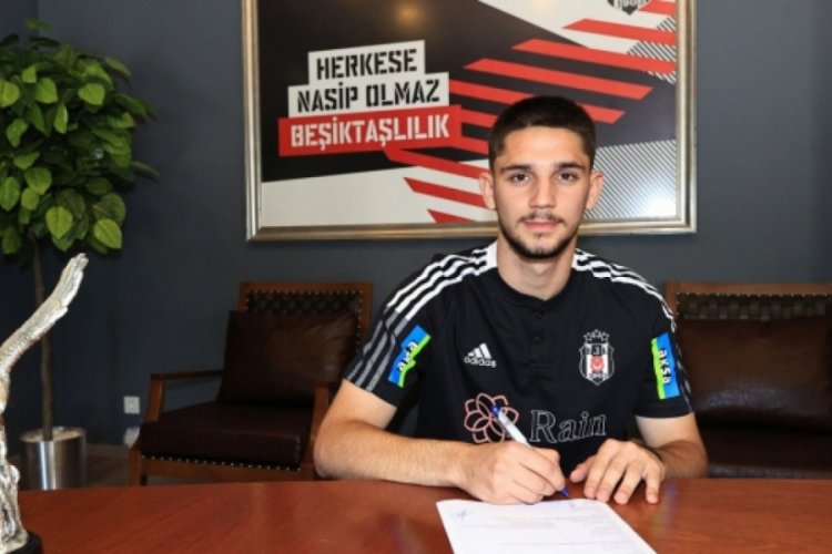Beşiktaş'ta Besar Gudjufi'ye profesyonel s&ouml;zleşme