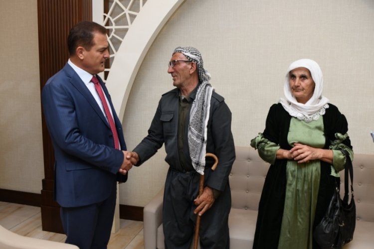 Şehit ailelerinden Vali Akbıyık'a ziyaret