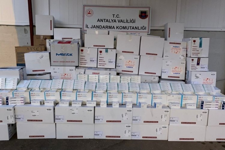 Piyasa değeri 300 bin TL olan ka&ccedil;ak elektronik &uuml;r&uuml;nler ele ge&ccedil;irildi