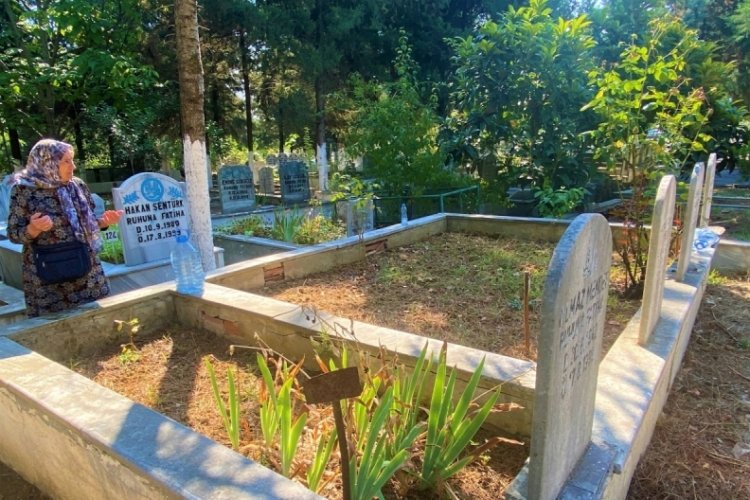 17 Ağustos depreminin acısını hi&ccedil; unutmadı