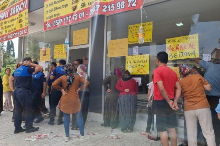 İndirimli &uuml;r&uuml;n satan mağazanın ruhsatsız olduğu belirlenerek kapatıldı