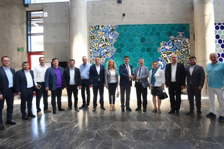 Bursa'da BAL-G&Ouml;&Ccedil; Yeni Y&ouml;netiminden Osmangazi Başkanı D&uuml;ndar'a Ziyaret