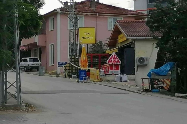 Bı&ccedil;aklanan evli ve bir &ccedil;ocuk babası market sahibi hayatını kaybetti