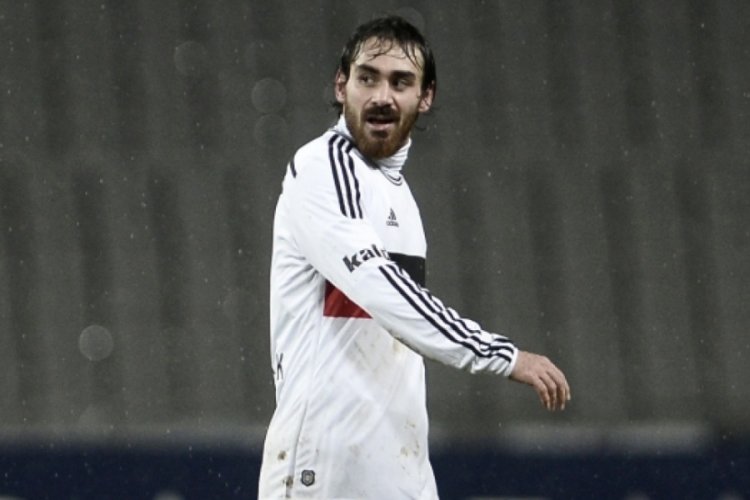 Veli Kavlak futbolu bıraktığını a&ccedil;ıkladı