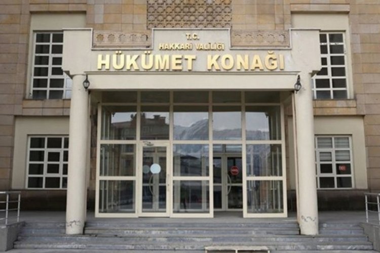 Kayyum tarafından y&ouml;netilen Hakk&acirc;ri Belediyesi icralık oldu