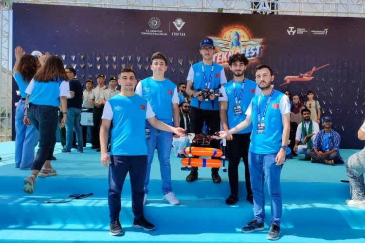 Teknofest'ten bir &ouml;d&uuml;l de BU&Uuml; &ouml;ğrencilerinden