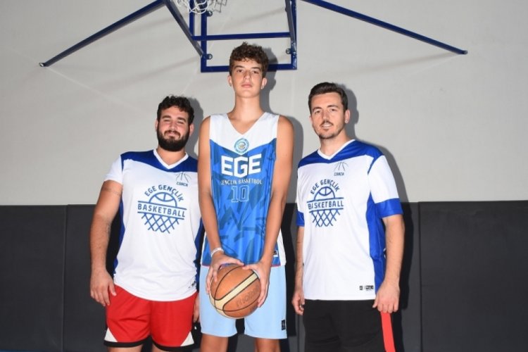 13 yaşında İzmir'den Barcelona'ya