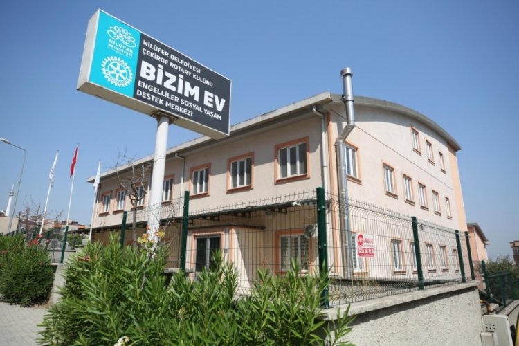 Bursa'da "Bizim Ev" yeni yerini aldı