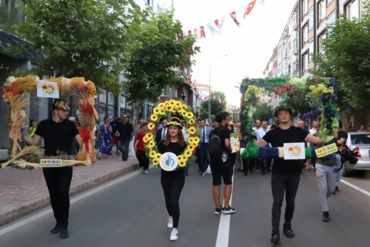 Tekirdağ'da Ay&ccedil;i&ccedil;eği festivali başladı