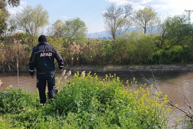 Menderes'e d&uuml;şen gen&ccedil;, 2 g&uuml;nd&uuml;r aranıyor