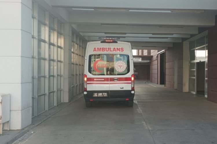 Adıyaman'da 50 yaşındaki adam 2. kattan d&uuml;şt&uuml;