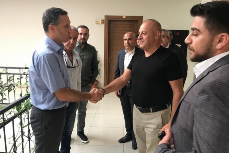 Milyonluk aracı saniyeler i&ccedil;erisinde par&ccedil;alamışlardı