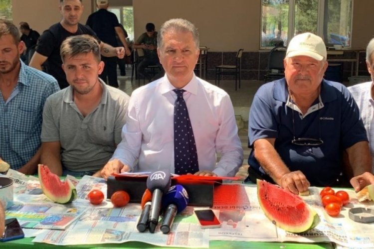 TDP Genel Başkanı Sarıgül, Bursa Karacabey'de domates üreticileri ile bir araya geldi