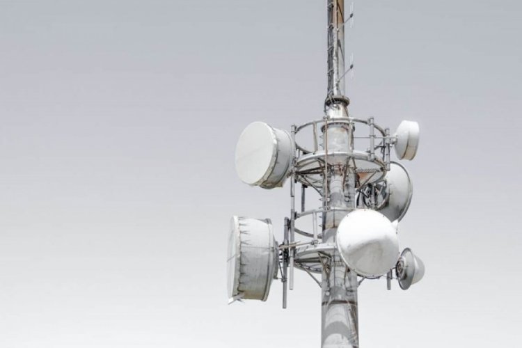 &Ccedil;iftliğinin yakınındaki 4G antenini s&ouml;kt&uuml;: Gerek&ccedil;esi şaşkına &ccedil;eviriyor