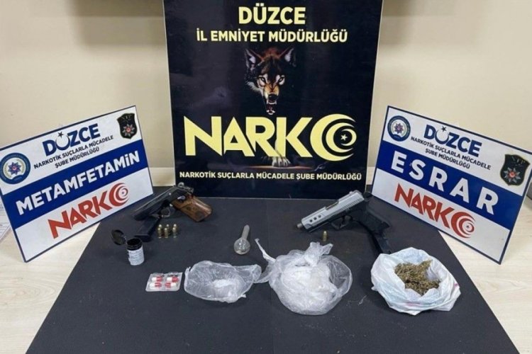 D&uuml;zce'de uyuşturucu madde ticareti yapan 3 şahıs yakalandı