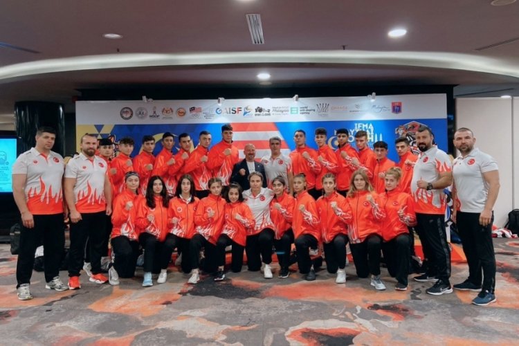 Muaythai'de milli sporculardan 16 madalya