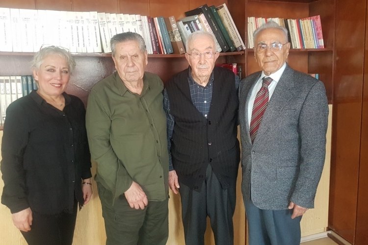 Bursa siyaset bilgesi H&uuml;seyin Suat Sungur'u kaybetti