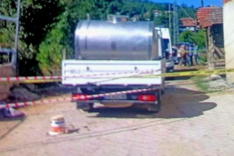 Samsun'da s&uuml;t toplama aracının altına giren &ccedil;ocuk ezilerek yaşamını yitirdi
